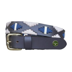 Bruine poloriem met koperen gesp en waxgaren in navy, wit en licht rose.