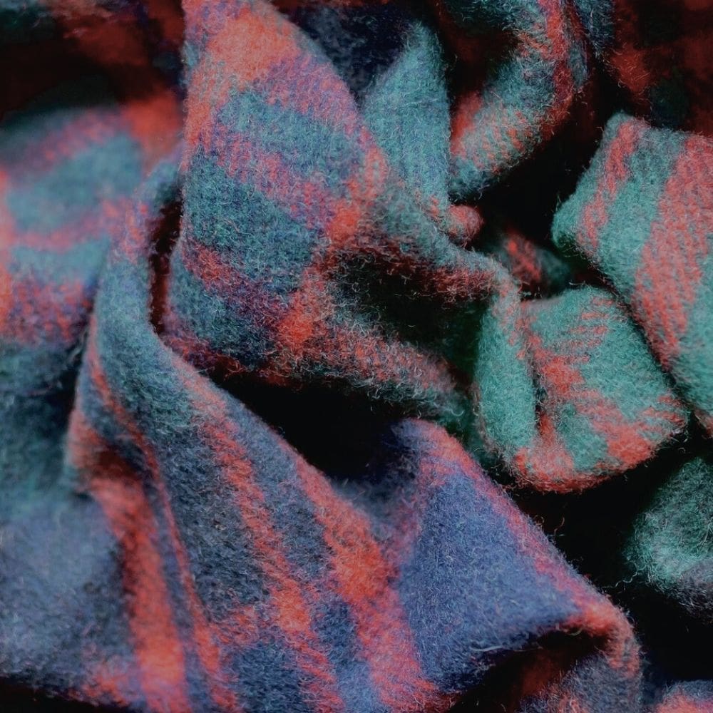 Detail van de Macdonald tartan wollen stof.
