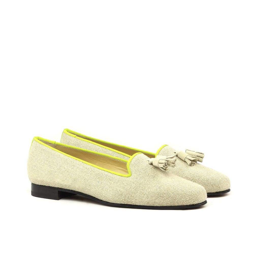 Ice linnen instappers met lime grosgrain band en kwastjes