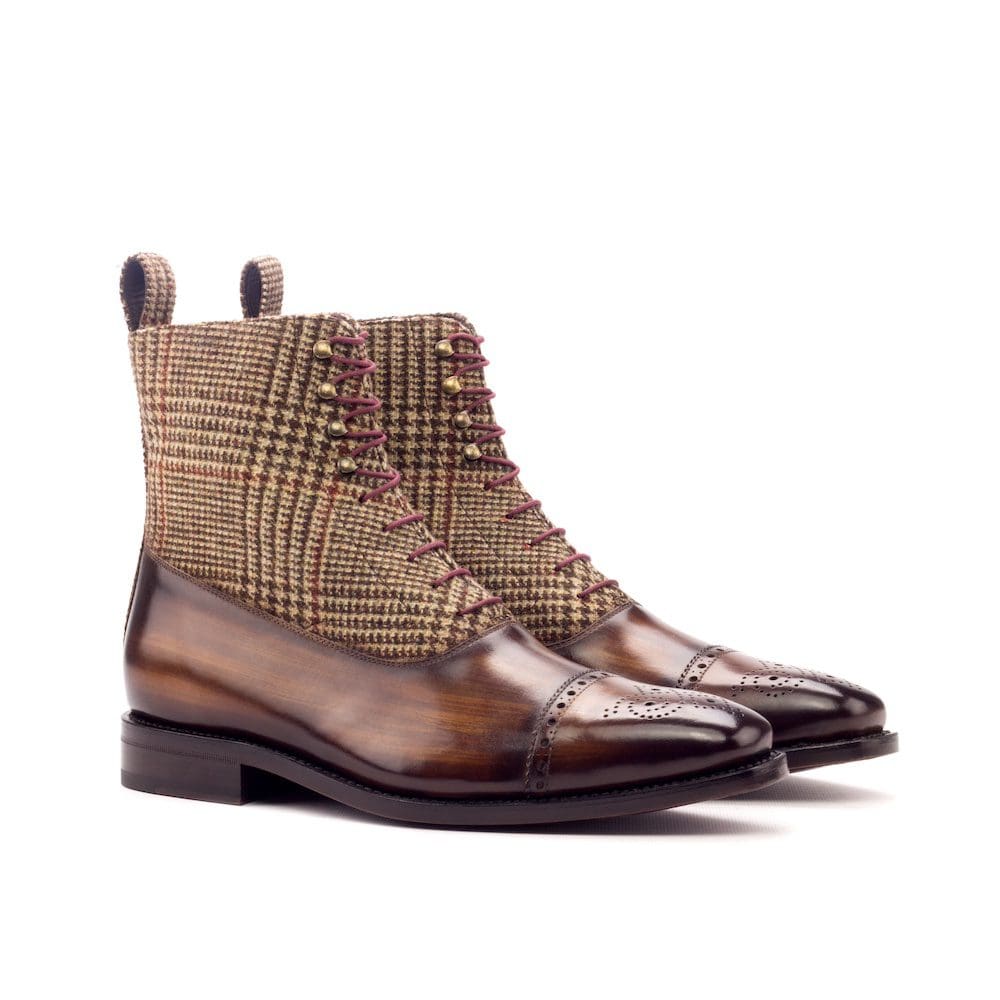 Balmoral boot met bruine wool tweed en bruin gepatineerd leer