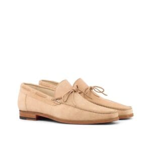 mocassin in camel suede met een strik