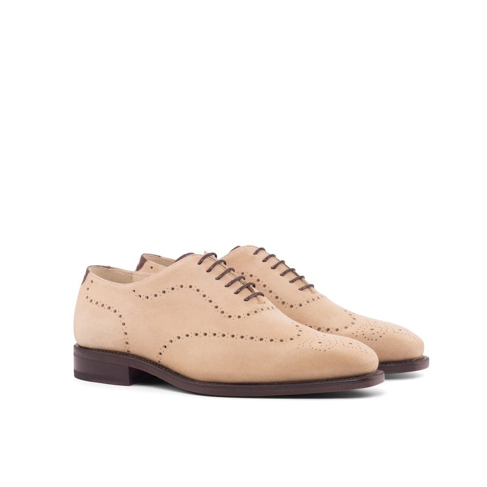 oxford whole cut in taupe suede met brogueing