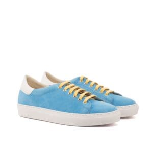 lage sneaker in turquoise suede en wit kalfsleer
