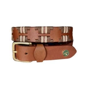 Cognac leren polo riem met wasgaren in verschillende kleuren bruin.