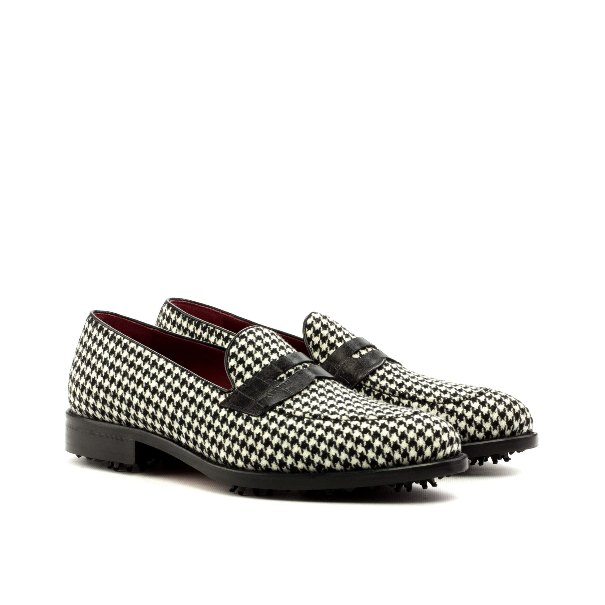 Carnegie loafer golfschoenen uitgevoerd met in een wollen houndstooth in zwart/wit.